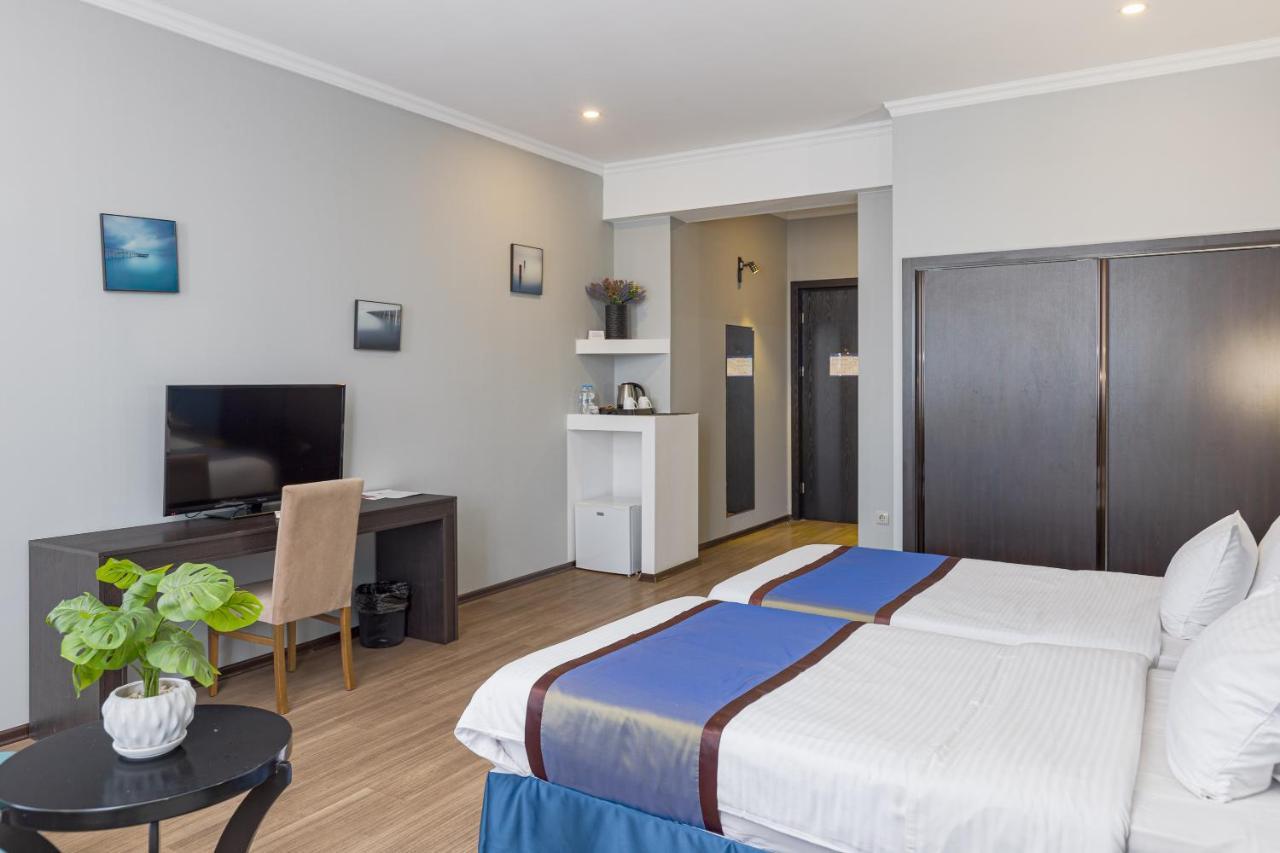 Best Western Tbilisi Art Hotel Extérieur photo